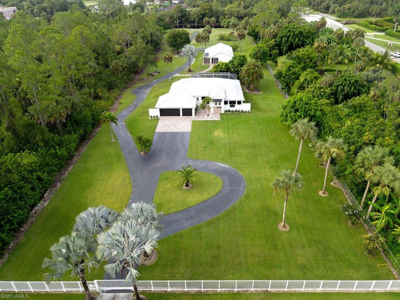 Naples, Collier, 34120, United States, 5 Bedrooms Bedrooms, ,4 BathroomsBathrooms,Residential,For Sale,2003823 Naples, Collier, 34120, United States, 5 Bedrooms Bedrooms, ,4 BathroomsBathrooms,Residential,For Sale,2003823
