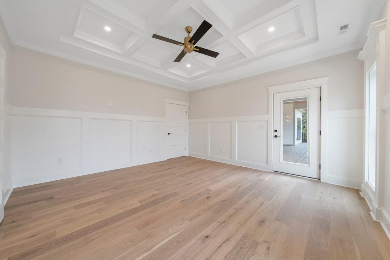 Moneta, Franklin County, 24121, United States, 5 Bedrooms Bedrooms, ,4 BathroomsBathrooms,Residential,For Sale,2003822