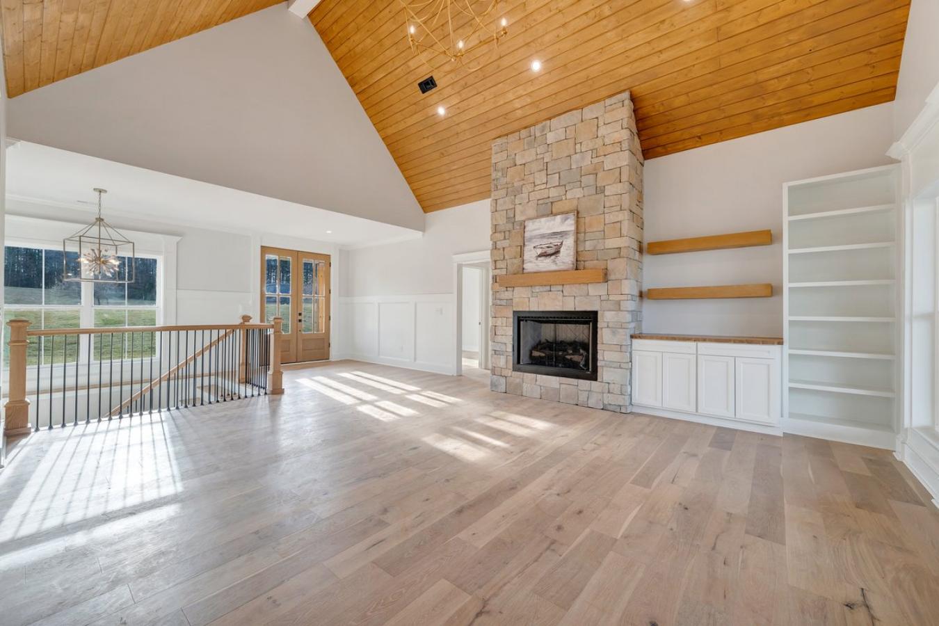 Moneta, Franklin County, 24121, United States, 5 Bedrooms Bedrooms, ,4 BathroomsBathrooms,Residential,For Sale,2003822