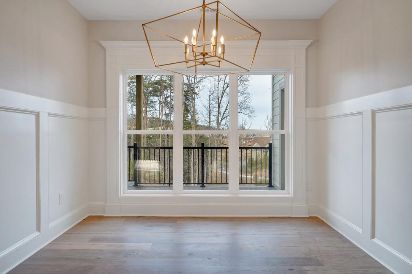 Moneta, Franklin County, 24121, United States, 5 Bedrooms Bedrooms, ,4 BathroomsBathrooms,Residential,For Sale,2003822