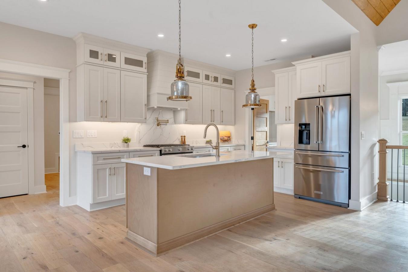 Moneta, Franklin County, 24121, United States, 5 Bedrooms Bedrooms, ,4 BathroomsBathrooms,Residential,For Sale,2003822