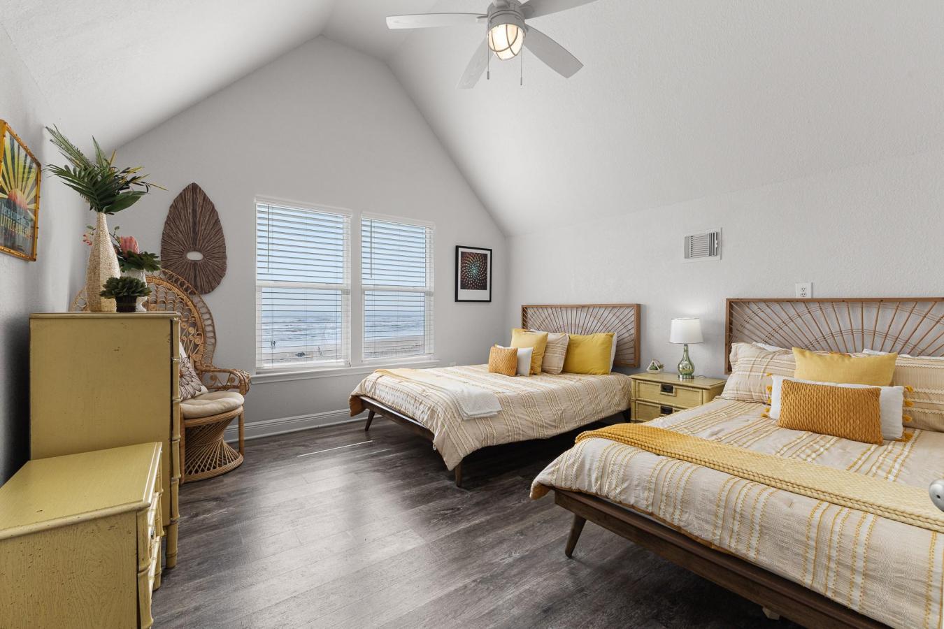 Galveston, Galveston, 77554, United States, ,Residential,For Sale,2003821