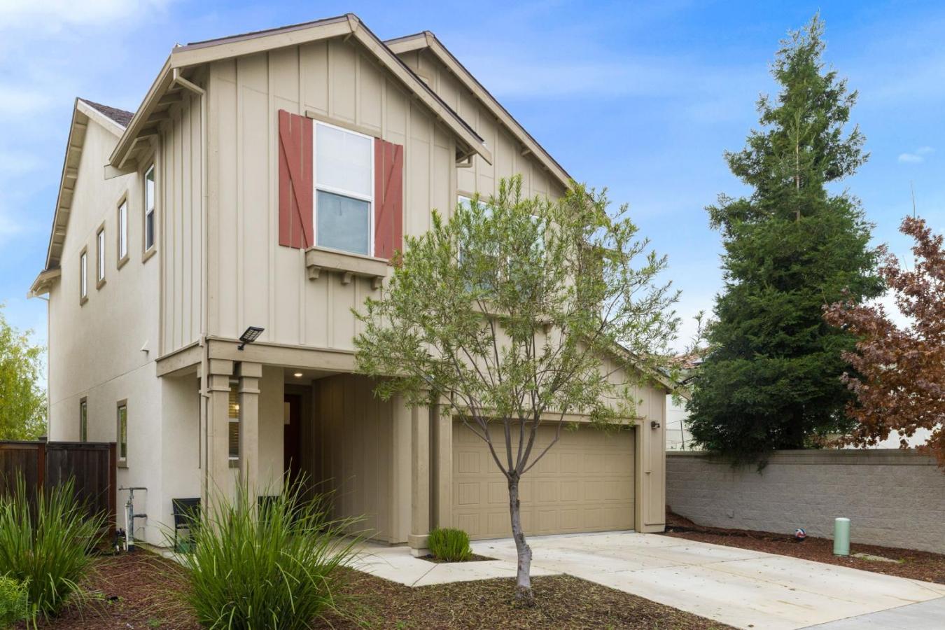 Elk Grove, Sacramento, 95758, United States, 4 Bedrooms Bedrooms, ,3 BathroomsBathrooms,Residential,For Sale,2003816