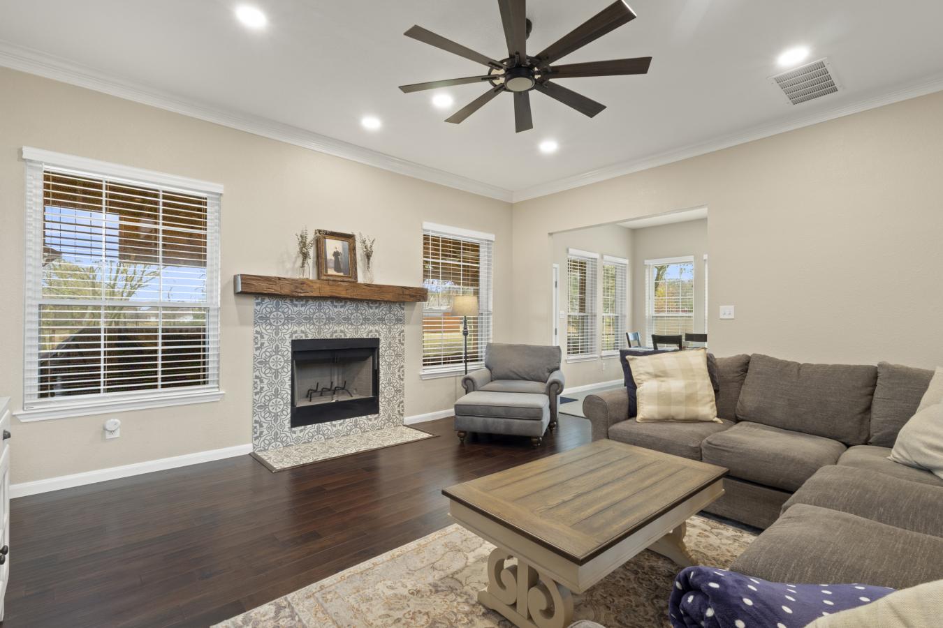 Melissa, Texas, 75454, United States, 4 Bedrooms Bedrooms, ,3 BathroomsBathrooms,Residential,For Sale,2003815