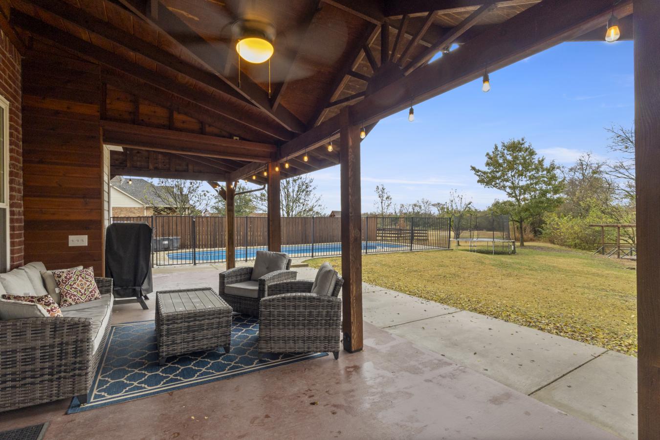 Melissa, Texas, 75454, United States, 4 Bedrooms Bedrooms, ,3 BathroomsBathrooms,Residential,For Sale,2003815