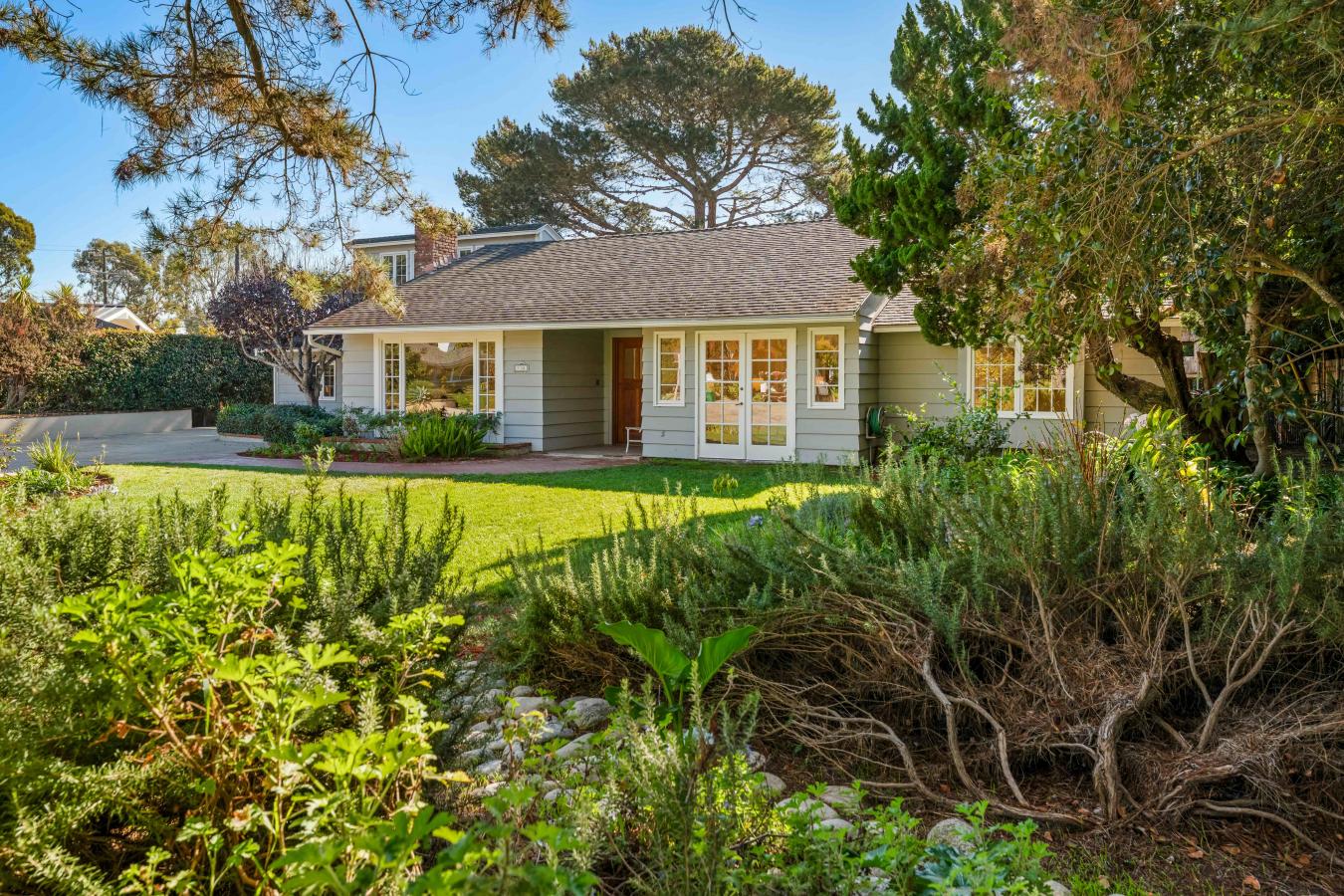 Carpinteria, Santa Barbara, 93013, United States, 4 Bedrooms Bedrooms, ,2 BathroomsBathrooms,Residential,For Sale,2003811