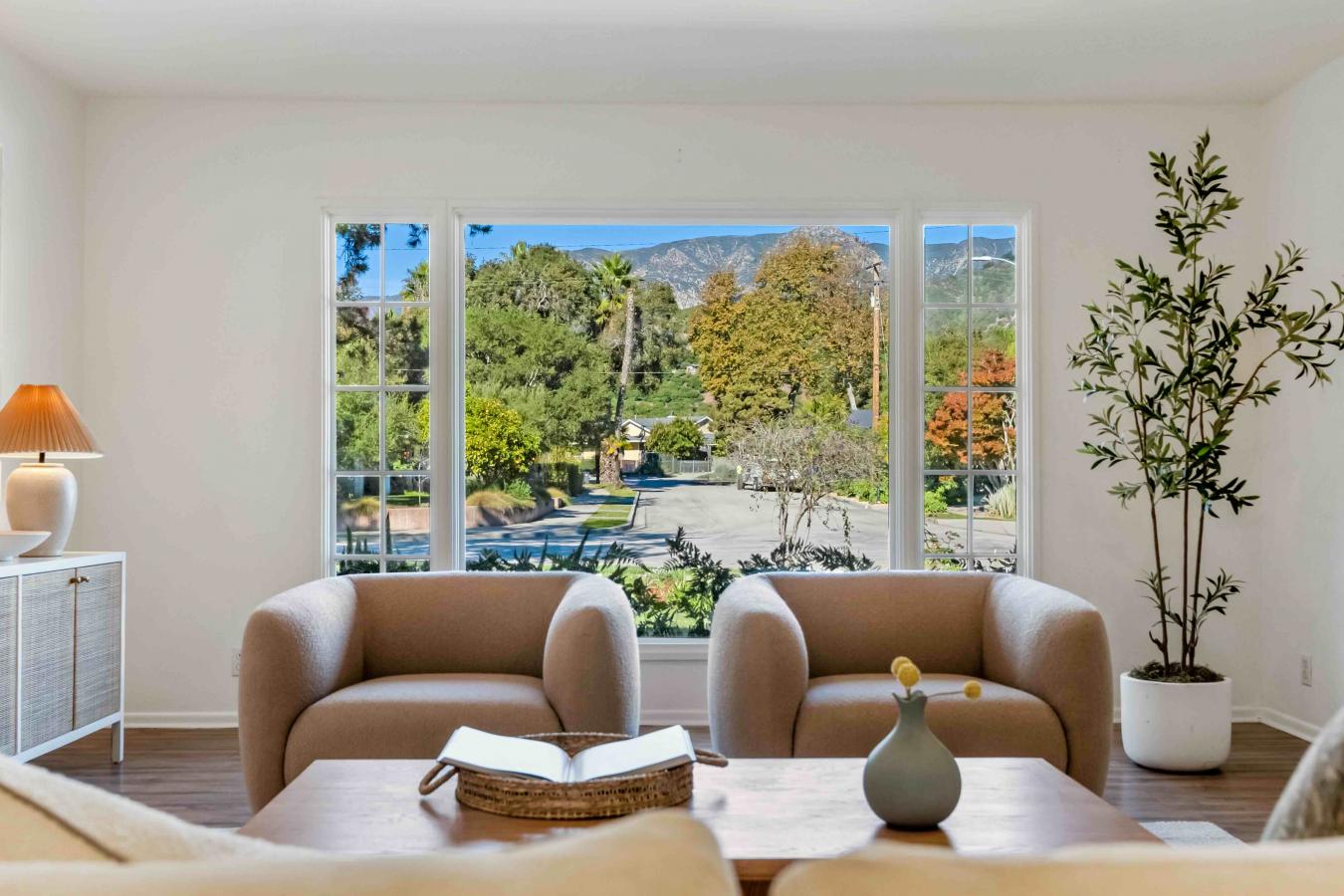 Carpinteria, Santa Barbara, 93013, United States, 4 Bedrooms Bedrooms, ,2 BathroomsBathrooms,Residential,For Sale,2003811