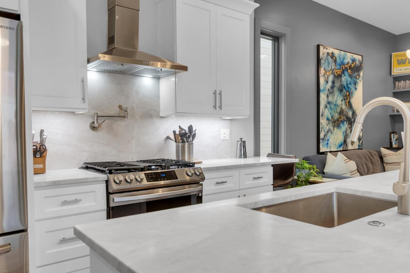 Charleston, Charleston, 29403, United States, 3 Bedrooms Bedrooms, ,3 BathroomsBathrooms,Residential,For Sale,2003810