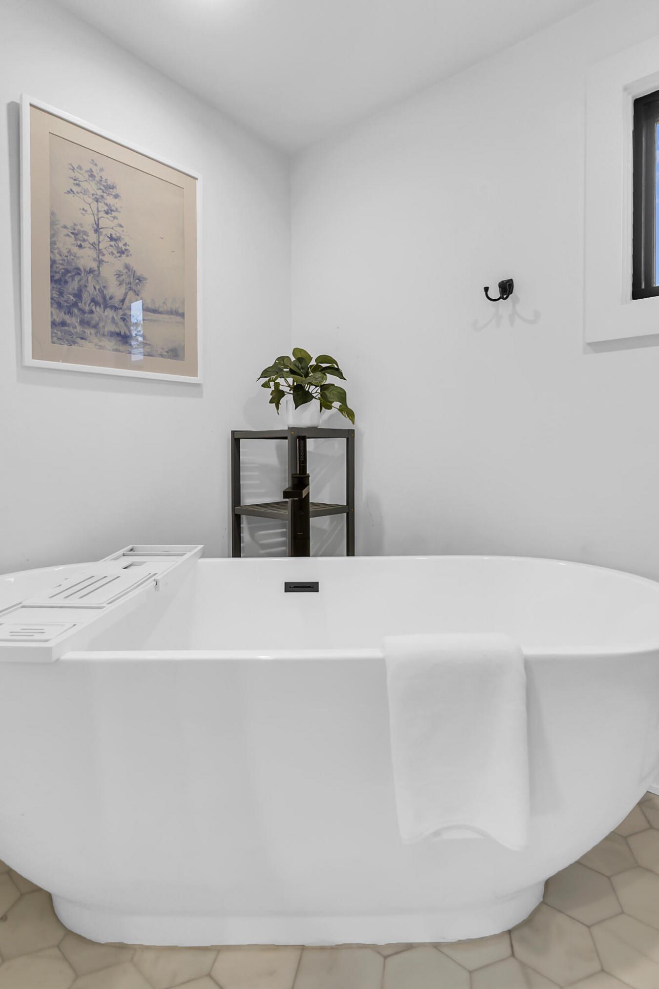 Charleston, Charleston, 29403, United States, 3 Bedrooms Bedrooms, ,3 BathroomsBathrooms,Residential,For Sale,2003810