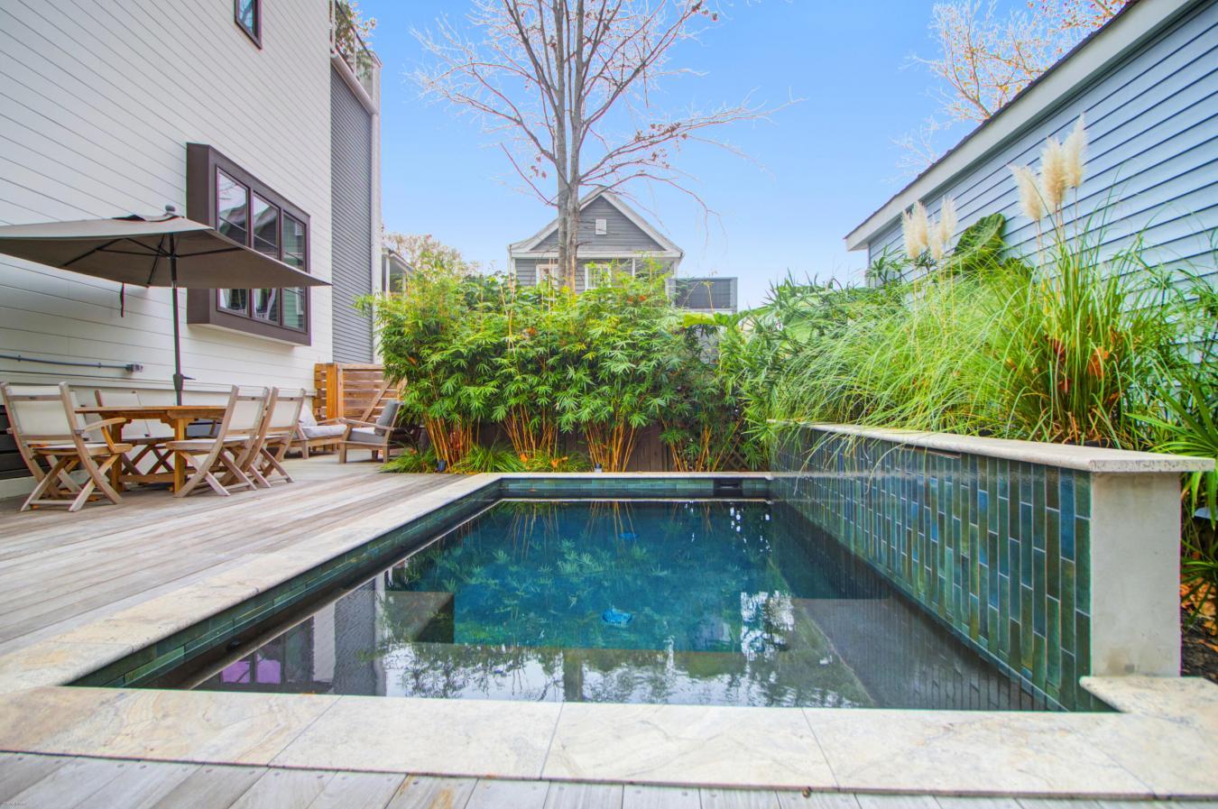 Charleston, Charleston, 29403, United States, 3 Bedrooms Bedrooms, ,3 BathroomsBathrooms,Residential,For Sale,2003810