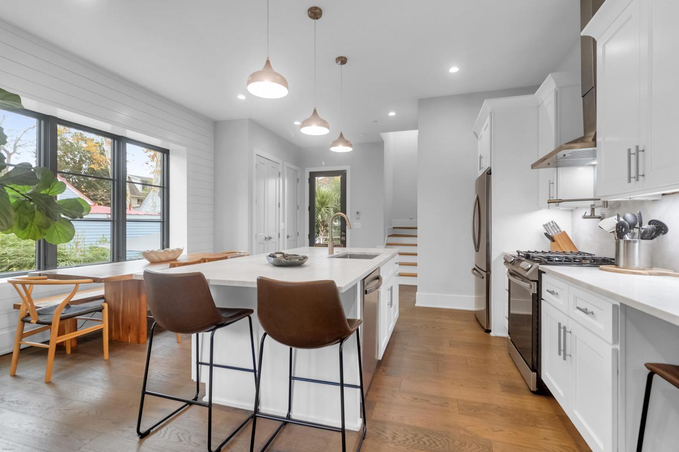 Charleston, Charleston, 29403, United States, 3 Bedrooms Bedrooms, ,3 BathroomsBathrooms,Residential,For Sale,2003810