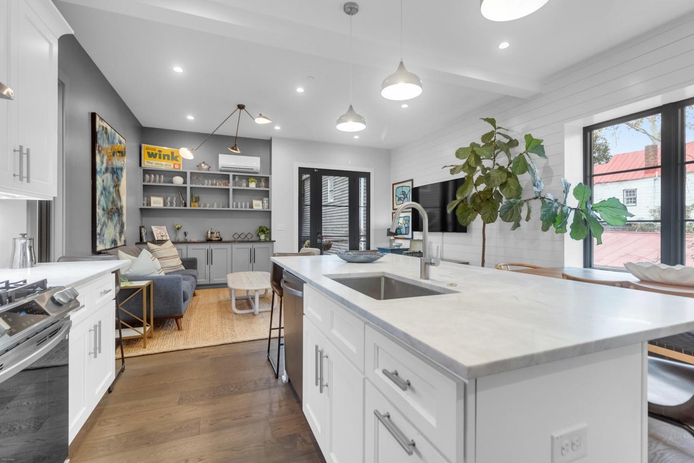 Charleston, Charleston, 29403, United States, 3 Bedrooms Bedrooms, ,3 BathroomsBathrooms,Residential,For Sale,2003810