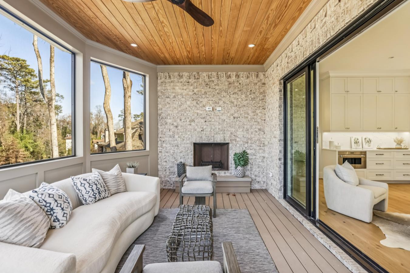 Atlanta, Georgia, 30342, United States, 6 Bedrooms Bedrooms, ,7 BathroomsBathrooms,Residential,For Sale,2003806