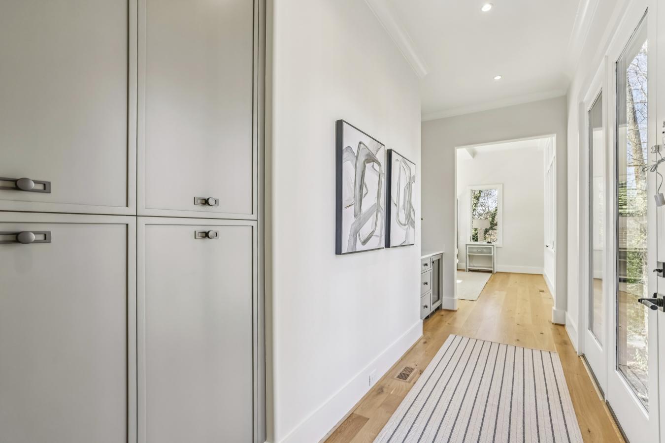 Atlanta, Georgia, 30342, United States, 6 Bedrooms Bedrooms, ,7 BathroomsBathrooms,Residential,For Sale,2003806