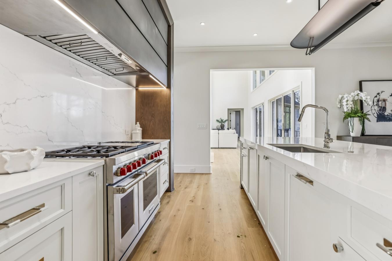 Atlanta, Georgia, 30342, United States, 6 Bedrooms Bedrooms, ,7 BathroomsBathrooms,Residential,For Sale,2003806