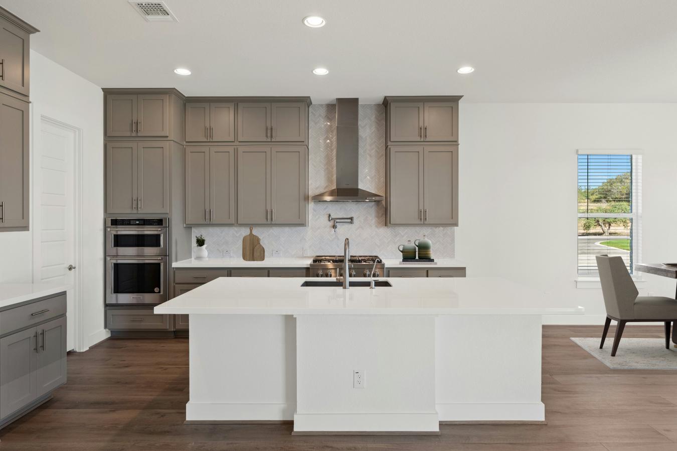 Austin, Travis, 78738, United States, 5 Bedrooms Bedrooms, ,4 BathroomsBathrooms,Residential,For Sale,2003803