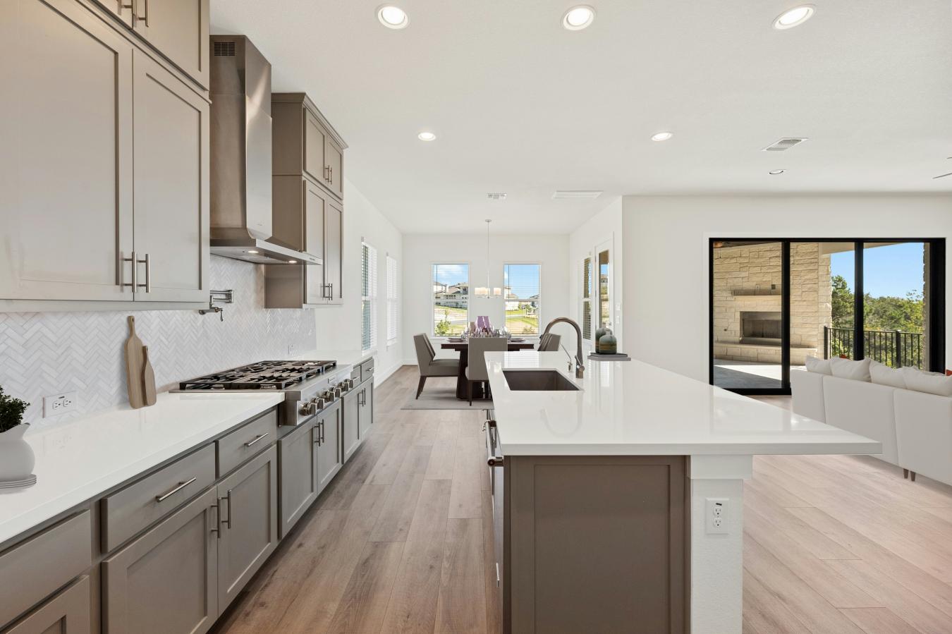 Austin, Travis, 78738, United States, 5 Bedrooms Bedrooms, ,4 BathroomsBathrooms,Residential,For Sale,2003803