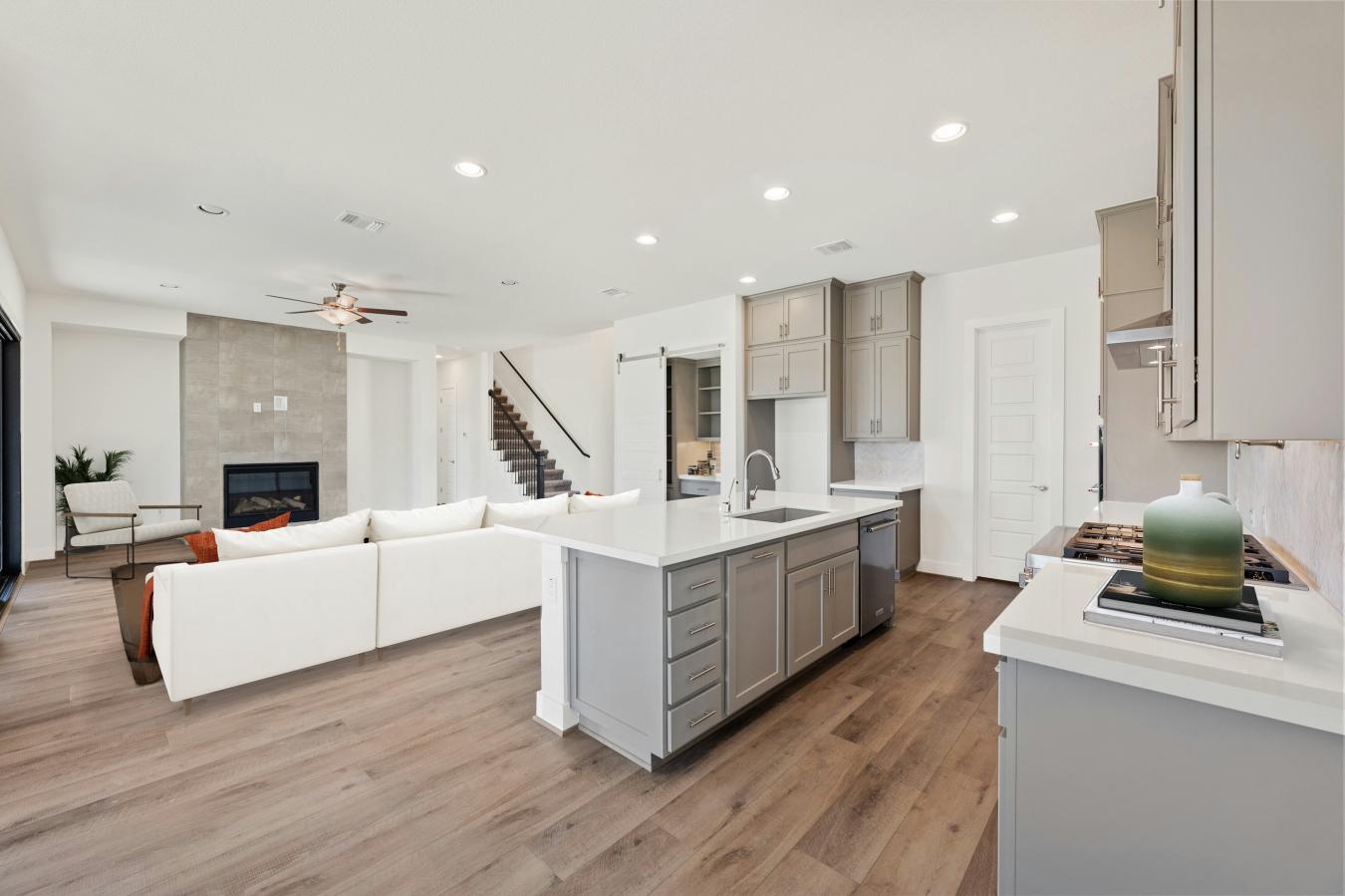 Austin, Travis, 78738, United States, 5 Bedrooms Bedrooms, ,4 BathroomsBathrooms,Residential,For Sale,2003803