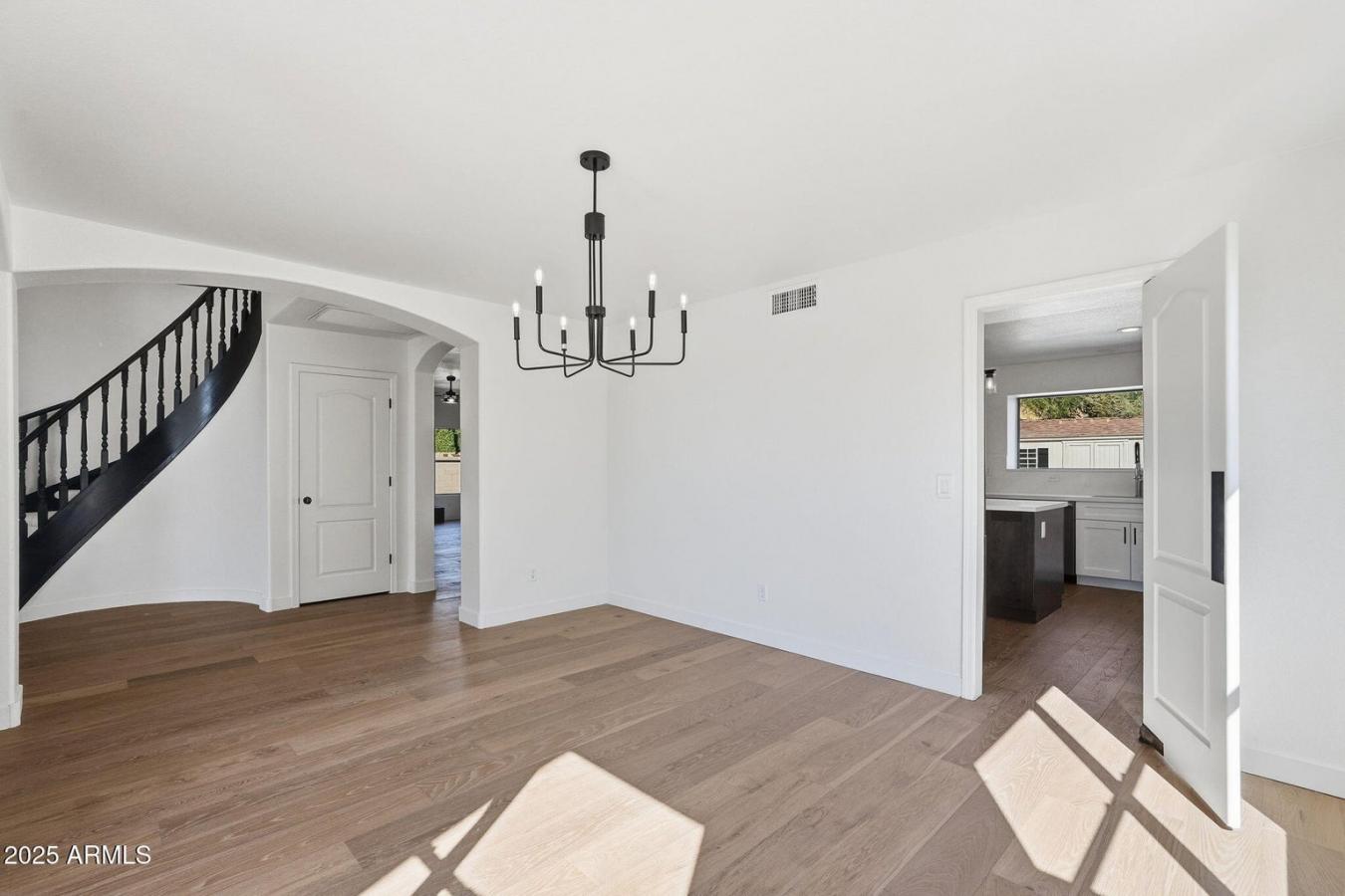 Phoenix, Maricopa, 85008, United States, 5 Bedrooms Bedrooms, ,3 BathroomsBathrooms,Residential,For Sale,2003801