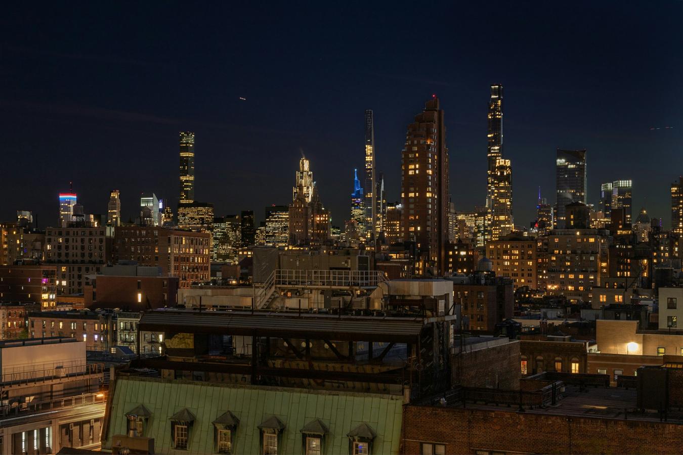 New York, New York, 10024, United States, 3 Bedrooms Bedrooms, ,2 BathroomsBathrooms,Residential,For Sale,2003798