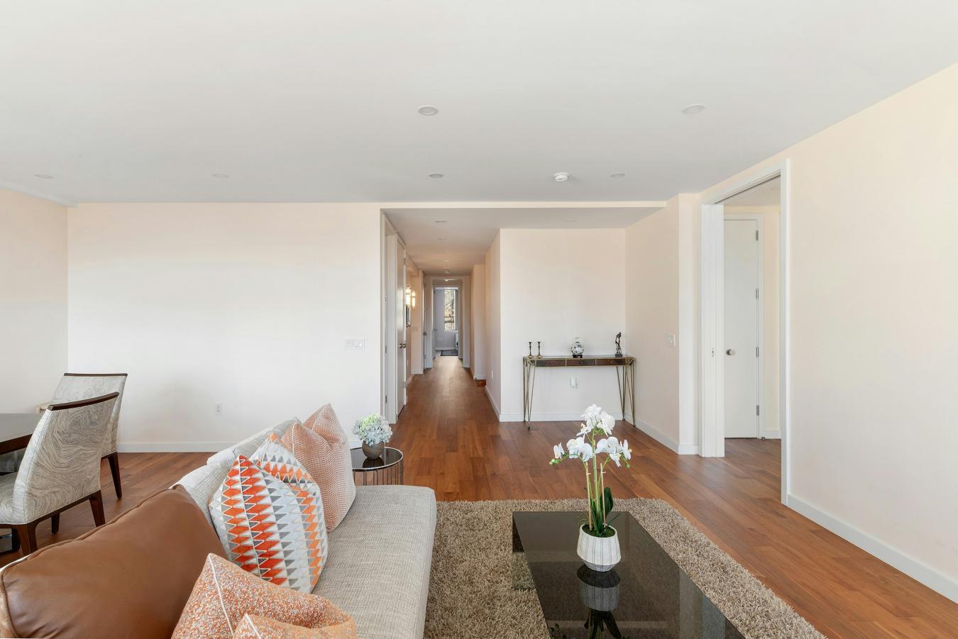 New York, New York, 10024, United States, 3 Bedrooms Bedrooms, ,2 BathroomsBathrooms,Residential,For Sale,2003798