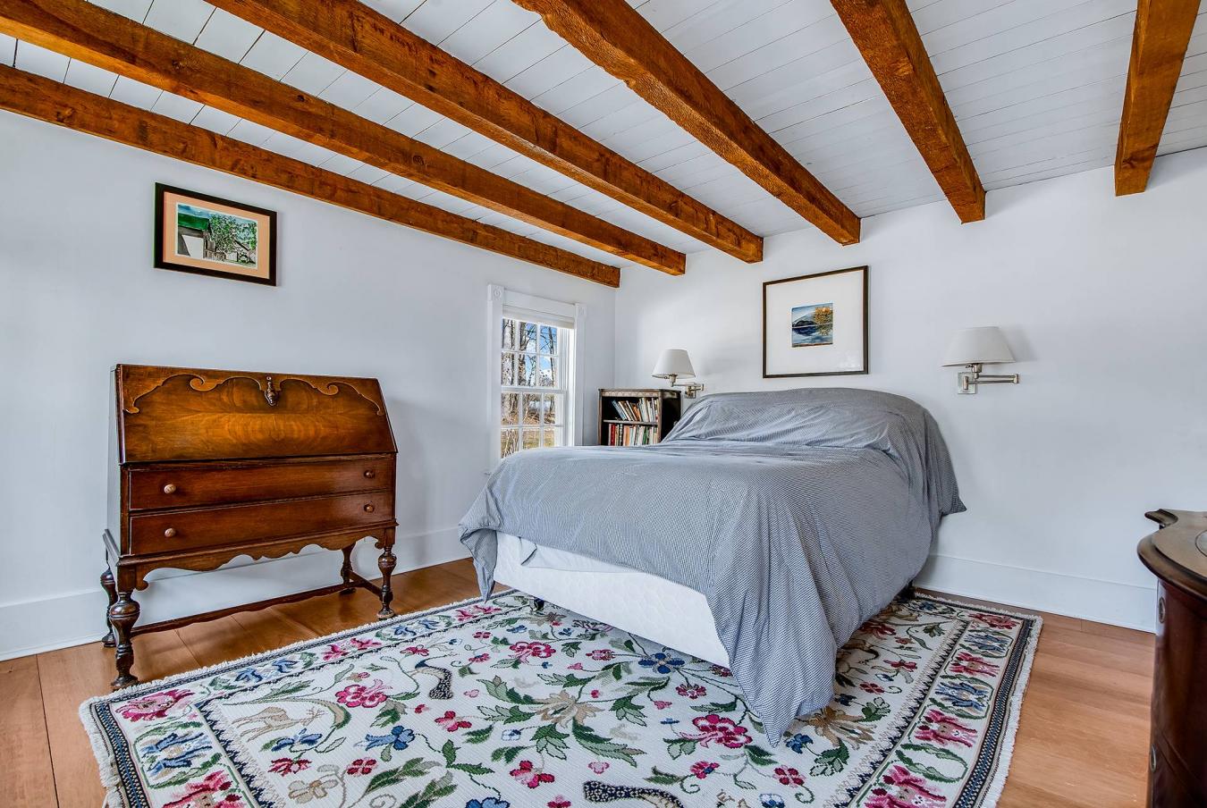 East Hampton, New York, 11937, United States, 3 Bedrooms Bedrooms, ,2 BathroomsBathrooms,Residential,For Sale,2003794