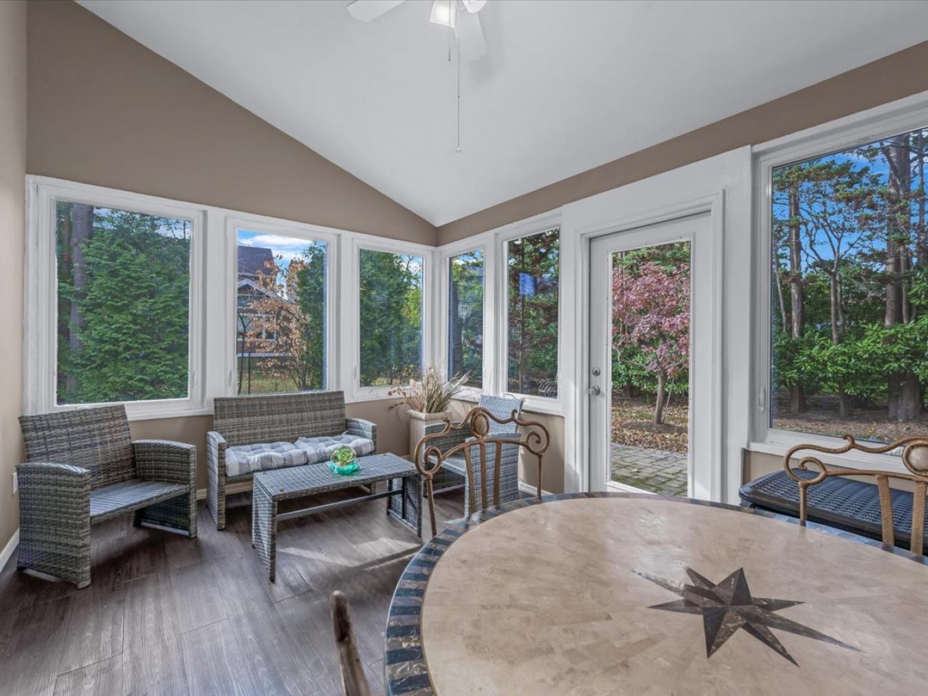 Eastchester, Westchester County, 10709, United States, 3 Bedrooms Bedrooms, ,3 BathroomsBathrooms,Residential,For Sale,2003788