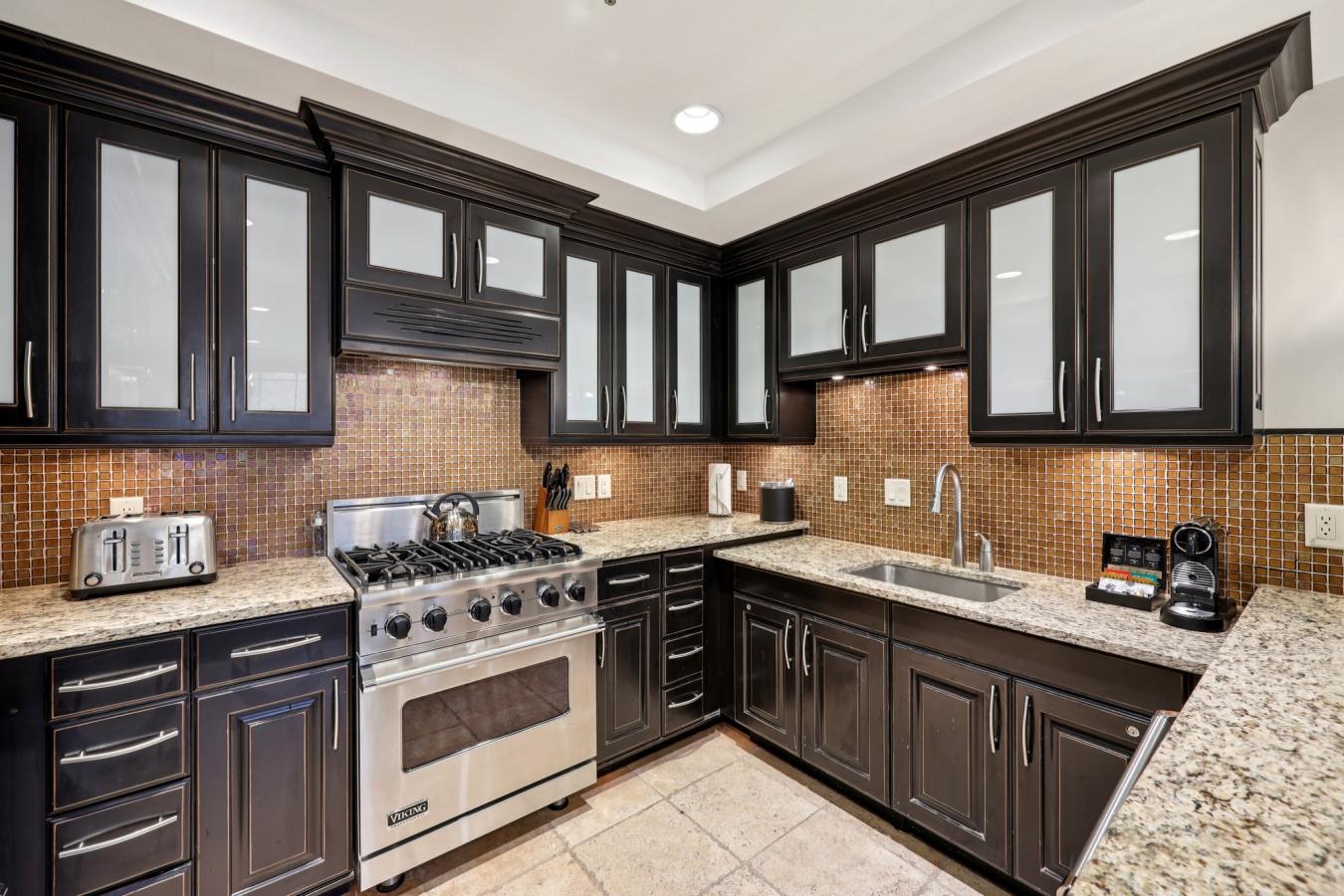 Park City, Summit, 84098, United States, 2 Bedrooms Bedrooms, ,2 BathroomsBathrooms,Residential,For Sale,2003786