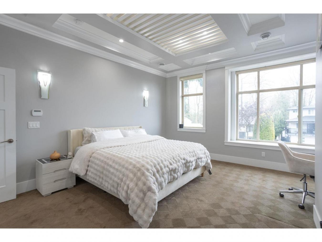 Surrey, Canada, V3R6W2, Canada, 9 Bedrooms Bedrooms, ,6 BathroomsBathrooms,Residential,For Sale,2003784