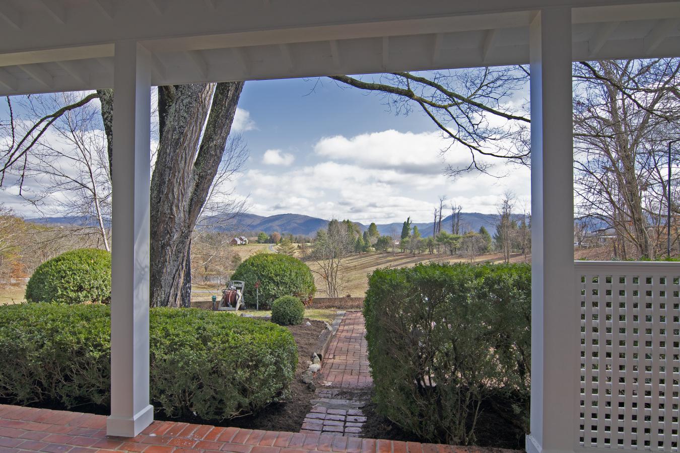 Caldwell, Greenbrier, 24925, United States, 5 Bedrooms Bedrooms, ,4 BathroomsBathrooms,Residential,For Sale,2003782