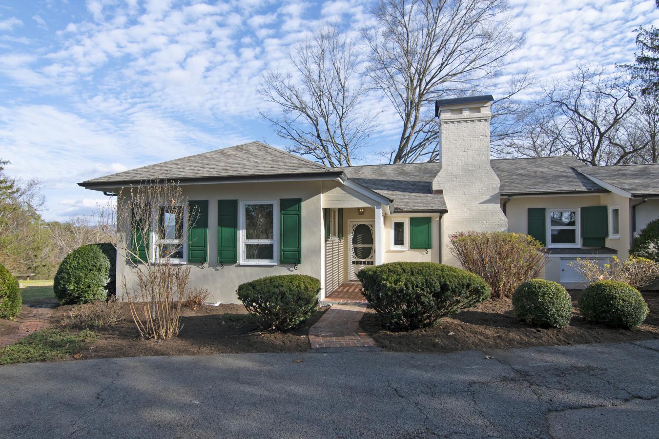 Caldwell, Greenbrier, 24925, United States, 5 Bedrooms Bedrooms, ,4 BathroomsBathrooms,Residential,For Sale,2003782