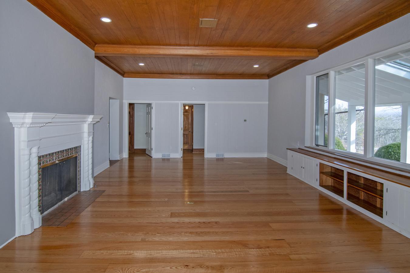 Caldwell, Greenbrier, 24925, United States, 5 Bedrooms Bedrooms, ,4 BathroomsBathrooms,Residential,For Sale,2003782