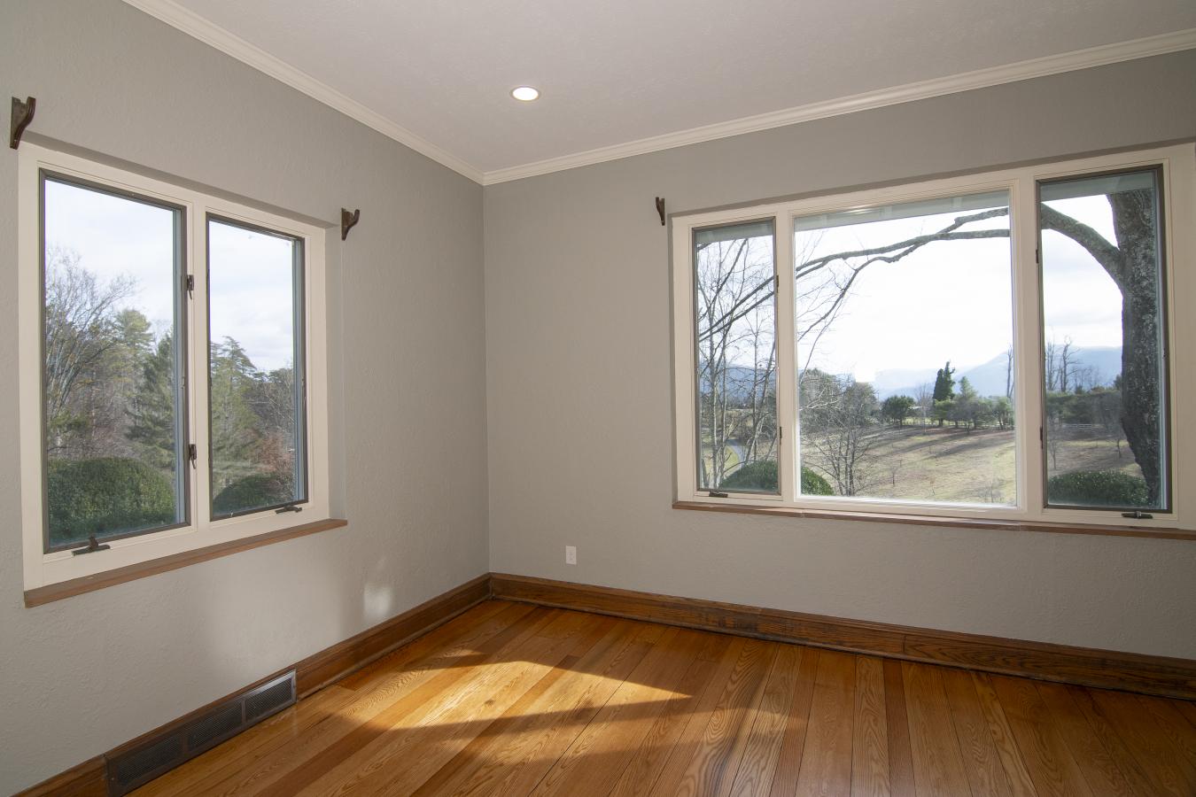 Caldwell, Greenbrier, 24925, United States, 5 Bedrooms Bedrooms, ,4 BathroomsBathrooms,Residential,For Sale,2003782