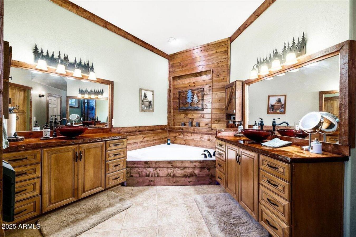 Prescott, Yavapai, 86303, United States, 3 Bedrooms Bedrooms, ,4 BathroomsBathrooms,Residential,For Sale,2003779