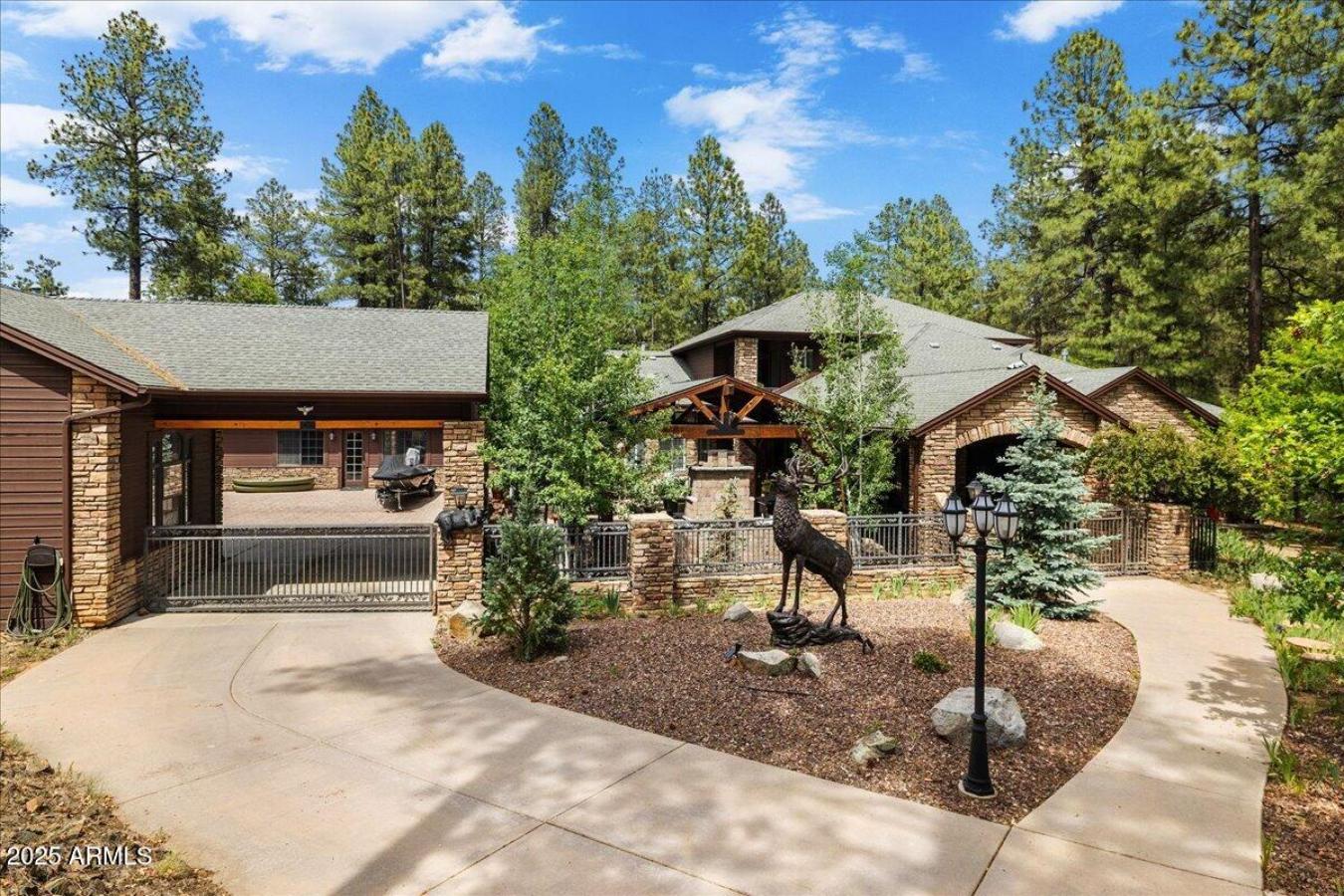 Prescott, Yavapai, 86303, United States, 3 Bedrooms Bedrooms, ,4 BathroomsBathrooms,Residential,For Sale,2003779