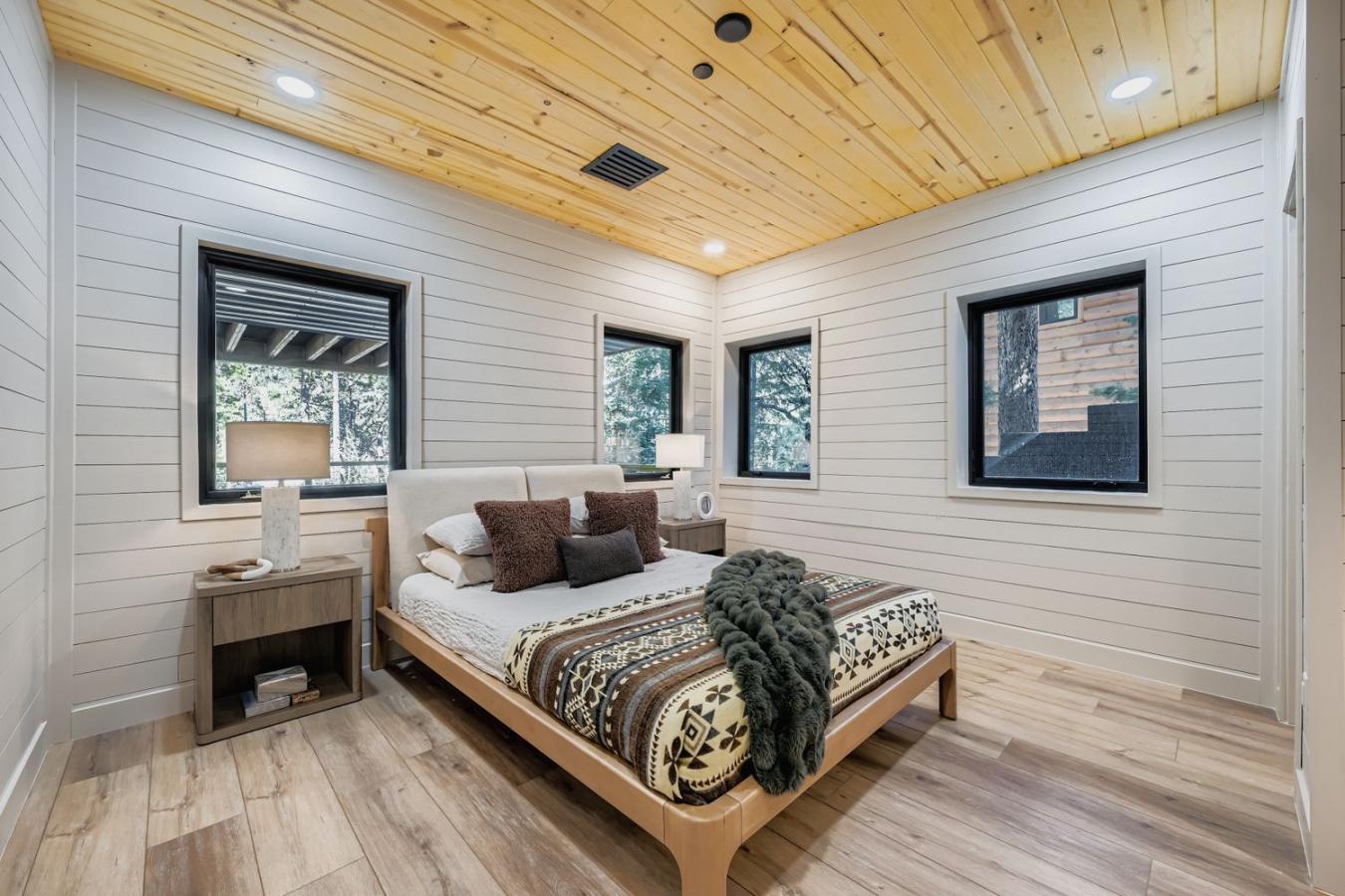 Las Vegas, Clark, 89124, United States, 3 Bedrooms Bedrooms, ,3 BathroomsBathrooms,Residential,For Sale,2003777