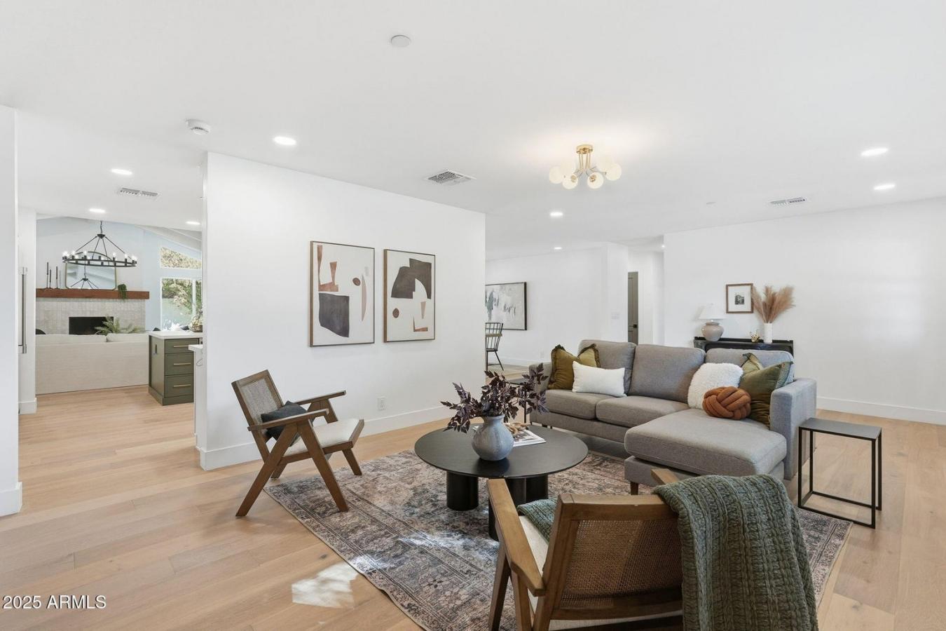 Scottsdale, Maricopa, 85251, United States, 4 Bedrooms Bedrooms, ,4 BathroomsBathrooms,Residential,For Sale,2003776