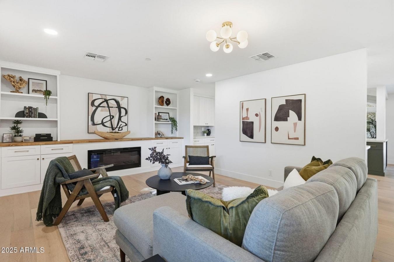 Scottsdale, Maricopa, 85251, United States, 4 Bedrooms Bedrooms, ,4 BathroomsBathrooms,Residential,For Sale,2003776