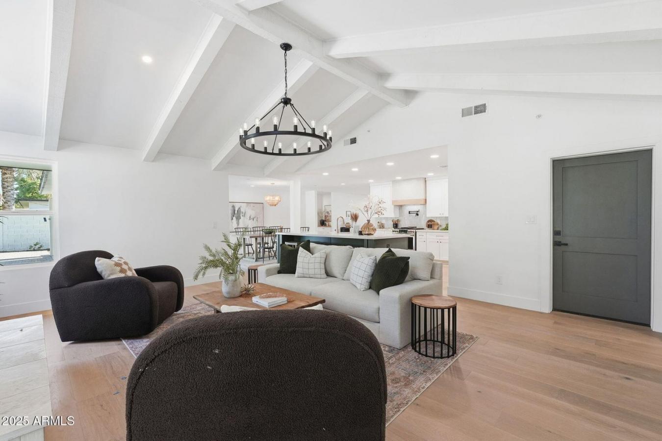 Scottsdale, Maricopa, 85251, United States, 4 Bedrooms Bedrooms, ,4 BathroomsBathrooms,Residential,For Sale,2003776