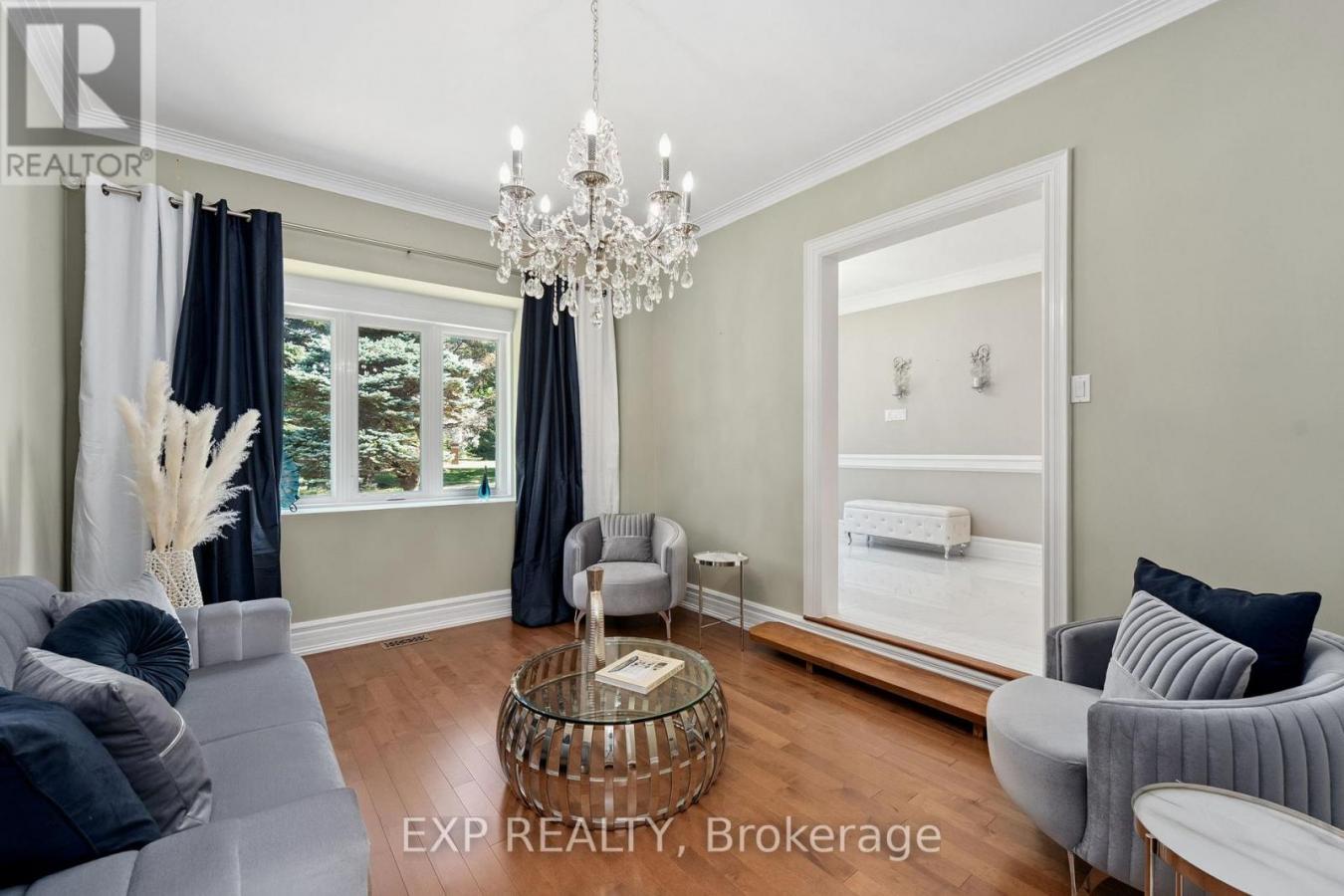 King, ON, L7B0C7, Canada, 4 Bedrooms Bedrooms, ,5 BathroomsBathrooms,Residential,For Sale,2003773