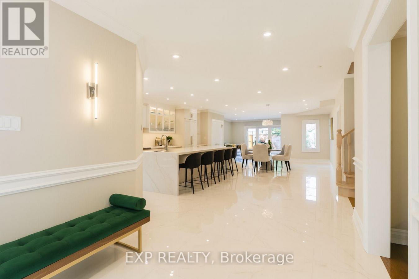 King, ON, L7B0C7, Canada, 4 Bedrooms Bedrooms, ,5 BathroomsBathrooms,Residential,For Sale,2003773