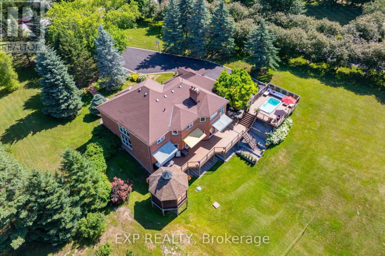 King, ON, L7B0C7, Canada, 4 Bedrooms Bedrooms, ,5 BathroomsBathrooms,Residential,For Sale,2003773