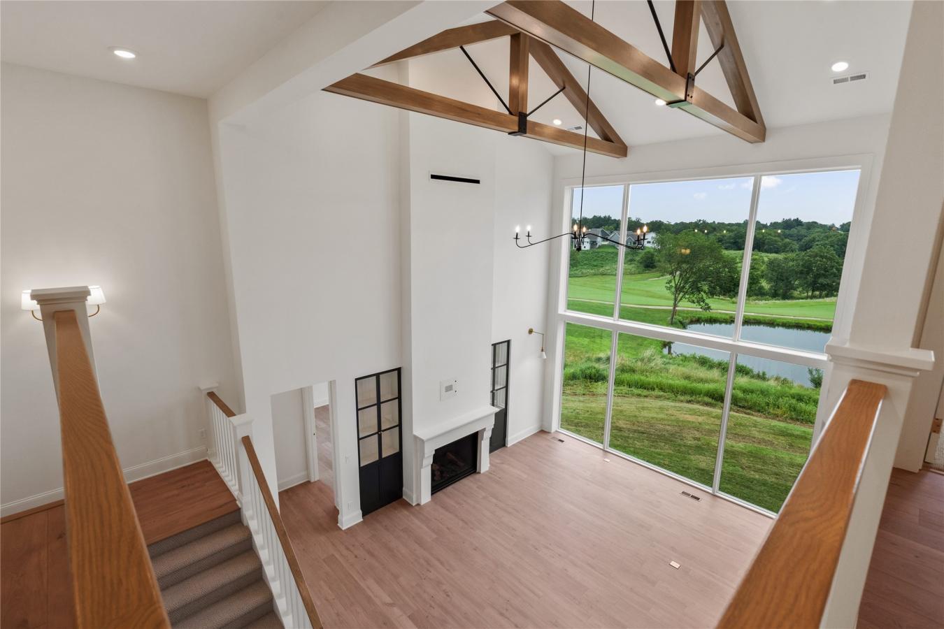 Pella, Marion, 50219, United States, 5 Bedrooms Bedrooms, ,4 BathroomsBathrooms,Residential,For Sale,2003771