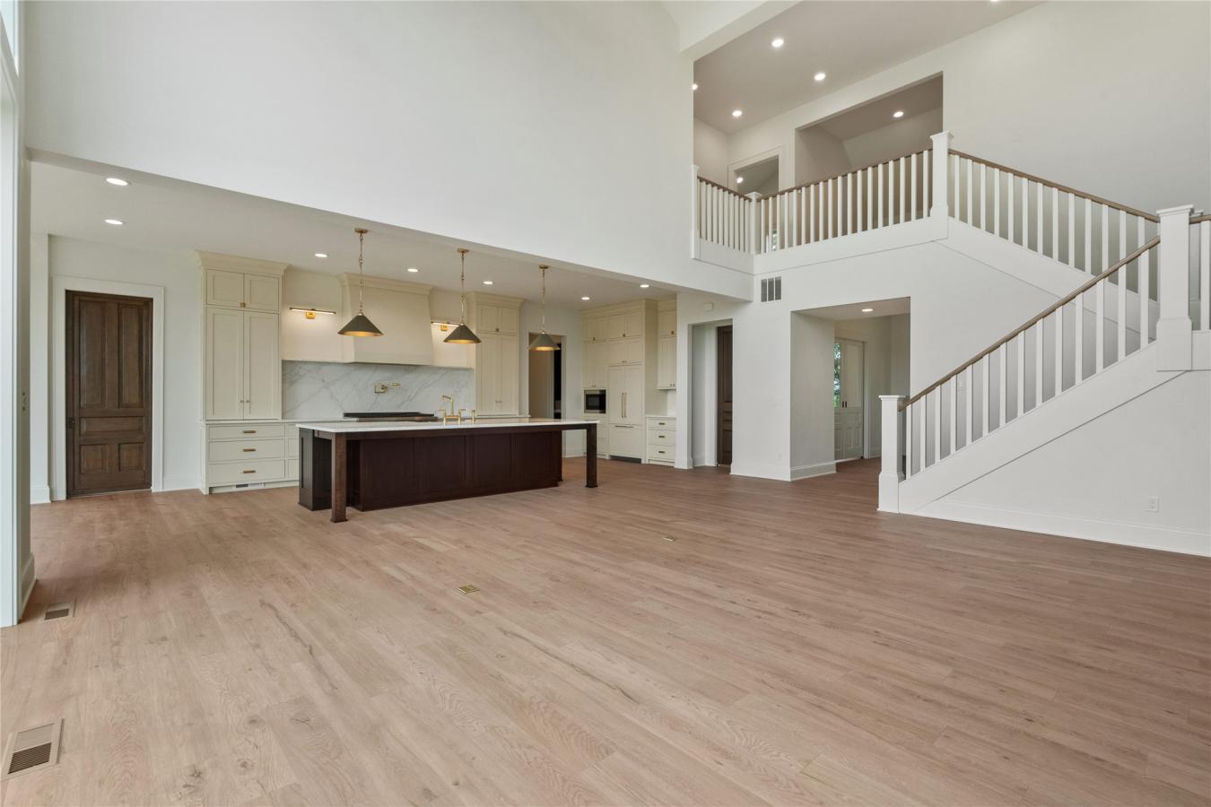 Pella, Marion, 50219, United States, 5 Bedrooms Bedrooms, ,4 BathroomsBathrooms,Residential,For Sale,2003771