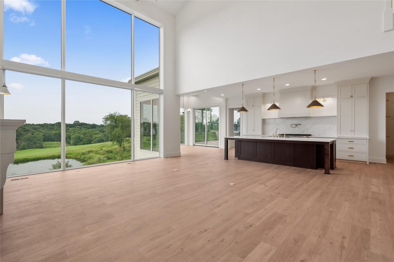 Pella, Marion, 50219, United States, 5 Bedrooms Bedrooms, ,4 BathroomsBathrooms,Residential,For Sale,2003771