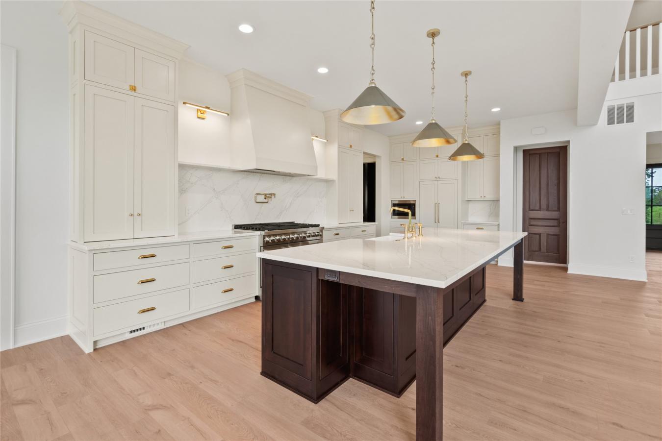 Pella, Marion, 50219, United States, 5 Bedrooms Bedrooms, ,4 BathroomsBathrooms,Residential,For Sale,2003771