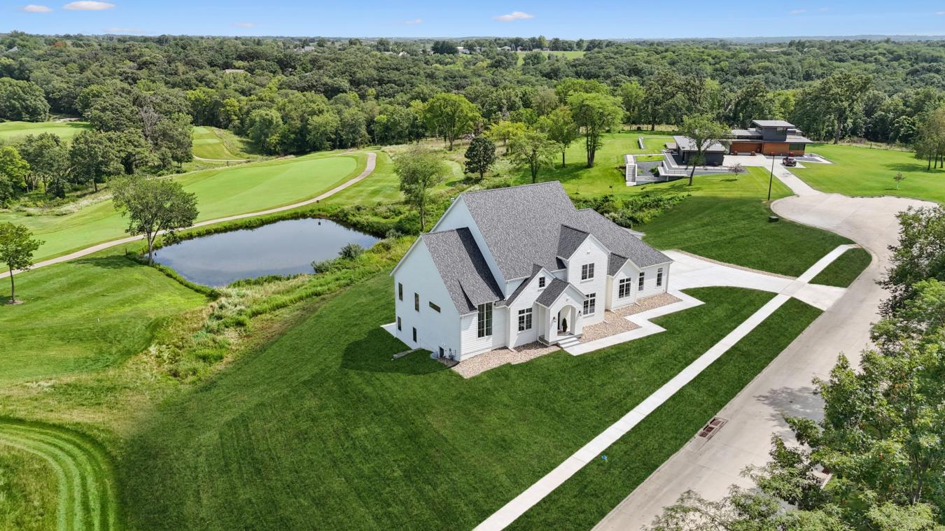 Pella, Marion, 50219, United States, 5 Bedrooms Bedrooms, ,4 BathroomsBathrooms,Residential,For Sale,2003771