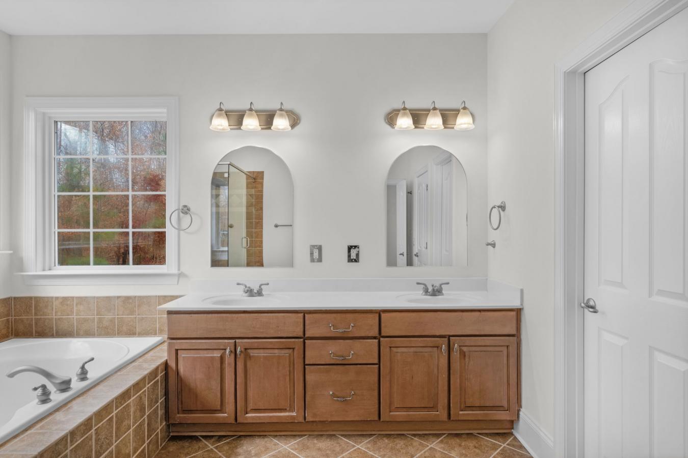 Weddington, Union, 28104, United States, 6 Bedrooms Bedrooms, ,5 BathroomsBathrooms,Residential,For Sale,2003767