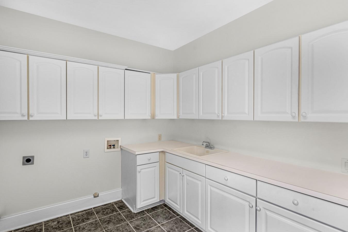 Weddington, Union, 28104, United States, 6 Bedrooms Bedrooms, ,5 BathroomsBathrooms,Residential,For Sale,2003767