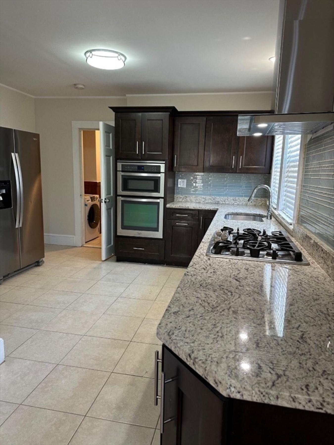 LOCATION, LOCATION, LOCATION! This beautiful &amp; well-maintained – image 10